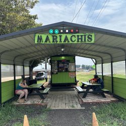 Mariachi's -Mexican Tacos - Canopy/order window