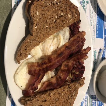 Lena's Cafe - Corned beef hash breakfast favorite - Diners Near Me - Honesdale, Pennsylvania