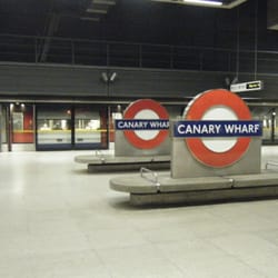 Canary Wharf Station - Jubilee platform