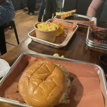 Apocalypse BBQ - Buffalo burger  mmmmmmmmmm - Food Trucks Near Me - Miami, Florida