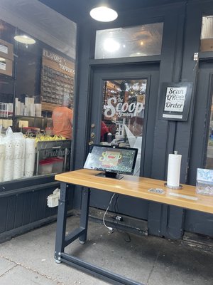 The Scoop N Scootery by null