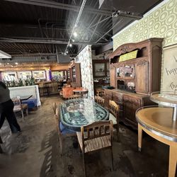 Cretia's Eatery & Bake Shoppe