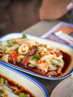 Tam's Noodle House by null