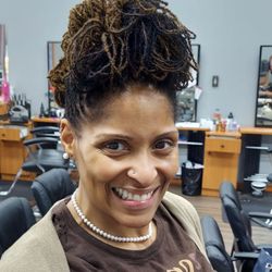 Rasheedah Exquisite Hair Dsign