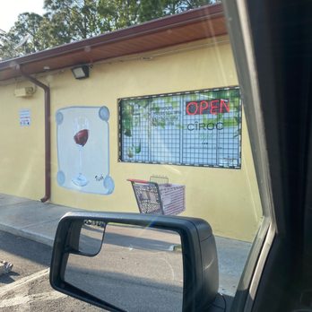 Liquor Outlet - a view of the outside of a liquor store - Beer, Wine & Spirits Near Me - Ellenton, Florida Liquor Outlet - a view of the outside of a liquor store - Beer, Wine & Spirits Near Me - Ellenton, Florida