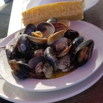Seabolt's Restaurant - Mixed mussels - Seafood Near Me - Oak Harbor, Washington Seabolt's Restaurant - Mixed mussels - Seafood Near Me - Oak Harbor, Washington