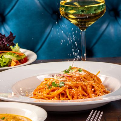 La Fontana Italian Restaurant & Pizzería by null