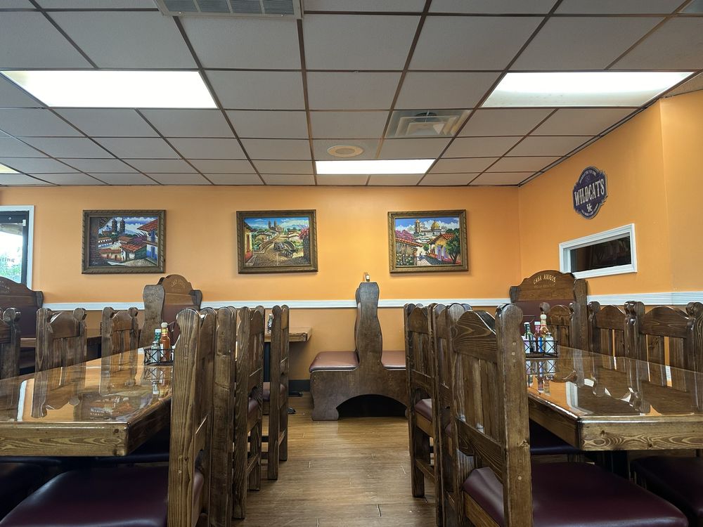 Mariachis Mexican Restaurant