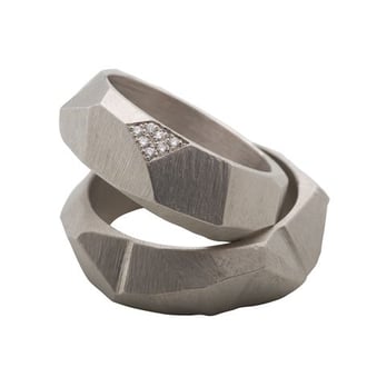 RINGE.Anke Baumgarten - Partnerringe WELLENBRECHER in Palladium mit Brillanten - Jewelry Near Me - Hamburg, HH RINGE.Anke Baumgarten - Partnerringe WELLENBRECHER in Palladium mit Brillanten - Jewelry Near Me - Hamburg, HH