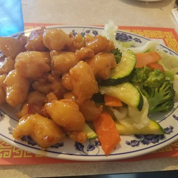 East China Town - Garlic Chicken with steamed veggies! Sooo good! - Chinese Near Me - Modesto, California East China Town - Garlic Chicken with steamed veggies! Sooo good! - Chinese Near Me - Modesto, California