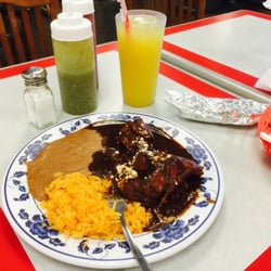Plaza Kitchen - Pollo con Mole