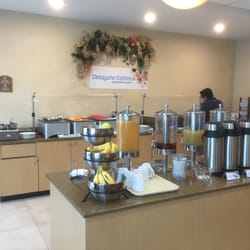 Holiday Inn Express - Breakfast area