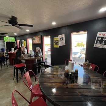 High Voltage BBQ - Interior - Barbeque Near Me - Parowan, Utah