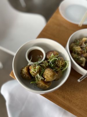 Yuan Wonton by null