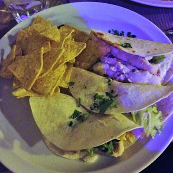 Santa Maria - Fish tacos with a side of "nachos" - Burgers Near Me - Lagos, 08