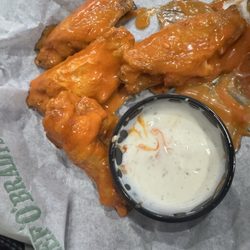 Beef 'O' Brady's - Buffalo wings