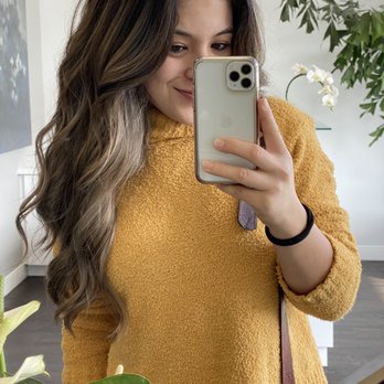 April Moun at Luna Studio - Bronde balayage by the best! April - Hair Stylists Near Me - Alamo, California April Moun at Luna Studio - Bronde balayage by the best! April - Hair Stylists Near Me - Alamo, California
