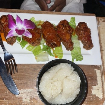Born Thai - Dancing wing - Thai Near Me - Brooklyn, New York Born Thai - Dancing wing - Thai Near Me - Brooklyn, New York