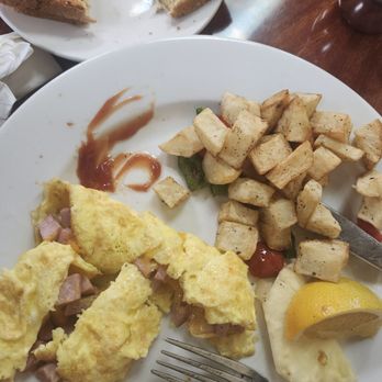Garlic City Cafe - American Near Me - Gilroy, California Garlic City Cafe - American Near Me - Gilroy, California