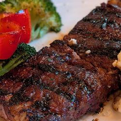Bastien's - new york strip with sugar rub