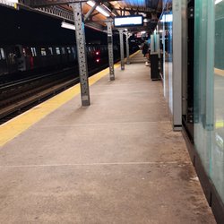 MTA - Broadway Subway Station - N/W