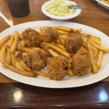 Runway Cafe - Fried scallops - Seafood Near Me - Angleton, Texas Runway Cafe - Fried scallops - Seafood Near Me - Angleton, Texas
