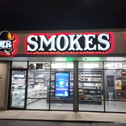 Mr Smokes - The store front... huge store!