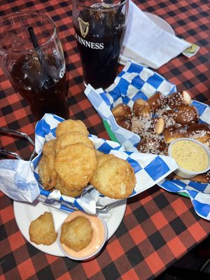 Shine Square Pub by null