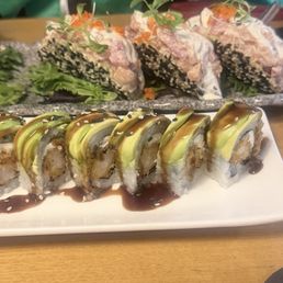 TACO SAKE & TUNA NIKKE
