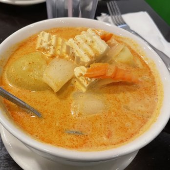 Thai Elephant Morro Bay - 25. Spicy Yellow Curry with tofu - Thai Near Me - Morro Bay, California