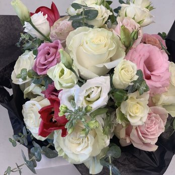 Sweet Blooms Atelier - Flower arrangement - Florists Near Me - Hermosa Beach, California