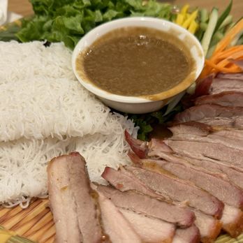 Ganh Vietnamese Kitchen - Vietnamese Near Me - Vancouver, British Columbia