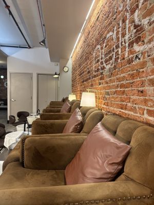 nailsaloon (Logan Circle) by null