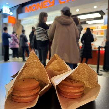 Money Cake - Wheelcakes - Desserts Near Me - Flushing, New York