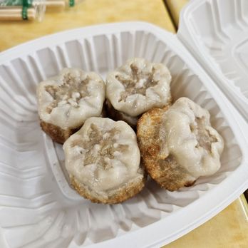 Juicy Dumpling - Pan Fried siu mai - Dumplings Near Me - Toronto, Ontario Juicy Dumpling - Pan Fried siu mai - Dumplings Near Me - Toronto, Ontario