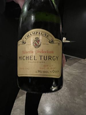 Six Twists Sparkling by null