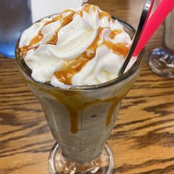 60's Cafe & Diner - Oreo caramel shake