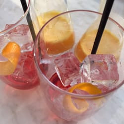 La Glacière - Can make the perfect drinks with the quality ice from La Glacière!