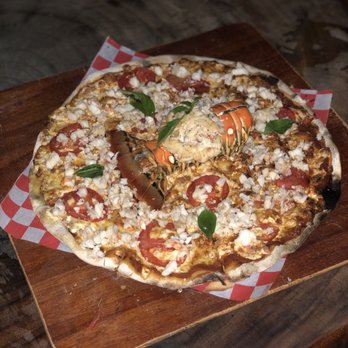 Roots - Lobster pizza - Pizza Near Me - Holbox, ROO