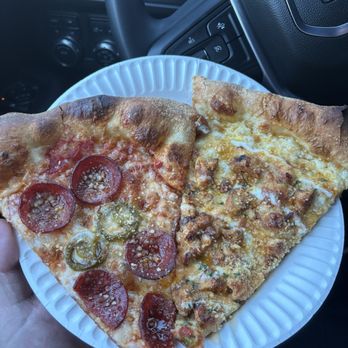 Tiny Lot Pizza and Grill - Spicy pepperoni. Chicken buffalo slices - Pizza Near Me - Sacramento, California Tiny Lot Pizza and Grill - Spicy pepperoni. Chicken buffalo slices - Pizza Near Me - Sacramento, California