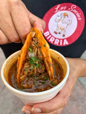 BIRRIA LOS SOCIOS by null