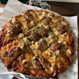 Custom pizza. Yum! Custom pizza. Yum!
