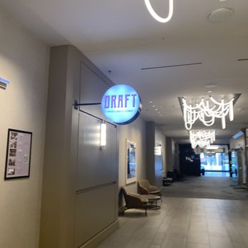 Sheraton Dallas Hotel - Draft restaurant inside - Hotels Near Me - Dallas, Texas Sheraton Dallas Hotel - Draft restaurant inside - Hotels Near Me - Dallas, Texas