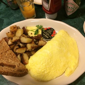 Egghead's Restaurant - Crab omelette - Breakfast & Brunch Near Me - Fort Bragg, California Egghead's Restaurant - Crab omelette - Breakfast & Brunch Near Me - Fort Bragg, California