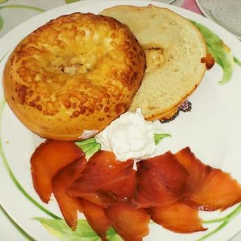 Grandview Bed & Breakfast - smoked salmon lox with cheesy bagel, and more cheese on the side.  soo yummy. - Hotels Near Me - Astoria, Oregon