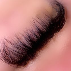 Lashes by Normajean - Mega Volume Fluff