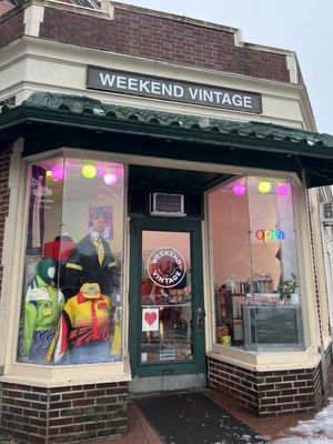 Weekend Vintage by null