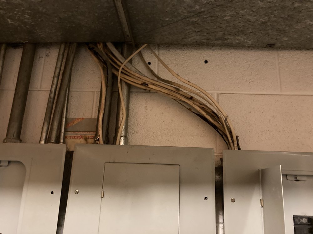 Slide of Moses Tijerina’s Handyman Services