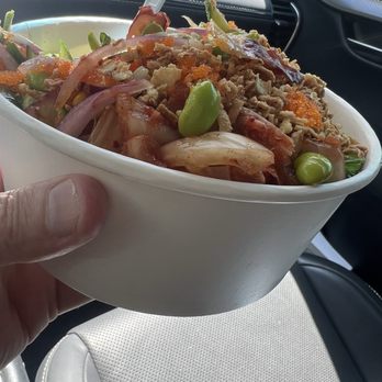 Poke’to - Spicy tuna & octopus bowl with endless toppings. - Asian Fusion Near Me - Los Angeles, California Poke’to - Spicy tuna & octopus bowl with endless toppings. - Asian Fusion Near Me - Los Angeles, California