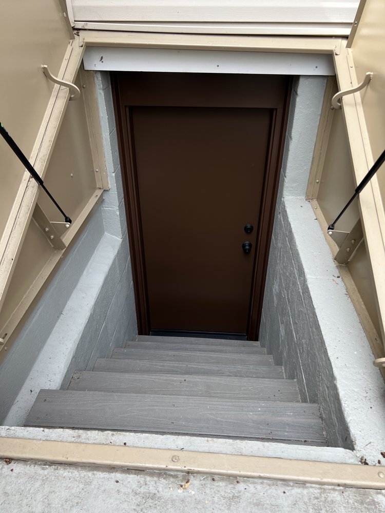 WINDOW AND DOOR OUTLET Updated October 2024 24 Photos & 19 Reviews